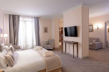 Junior Suite, City View