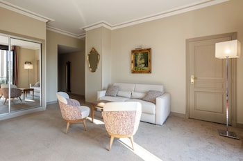 Junior Suite, City View