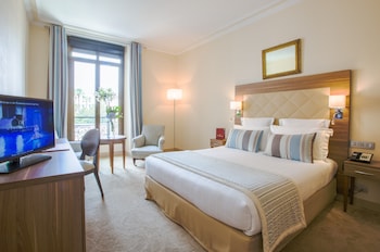 Superior Room, City View
