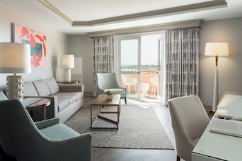 Tower Superior Bayview Suite