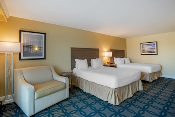 Standard Room, 2 Queen Beds, Accessible, Patio