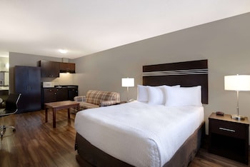 Room, 1 Queen Bed, Non Smoking (Efficiency)