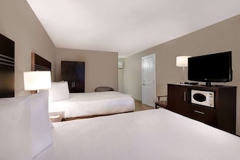 Room, 2 Queen Beds, Non Smoking