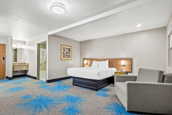 Standard Room, 1 Queen Bed, Accessible