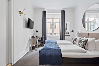 Standard Room, 1 Queen Bed, Non Smoking