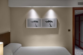 Premier Room, 1 King Bed