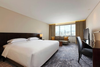 Premier Room, 1 King Bed