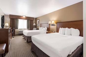 Suite, 2 Queen Beds, Non Smoking, Refrigerator & Microwave