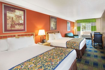 Room, 2 Queen Beds, Accessible, Non Smoking (Mobility/Hearing Impaired)