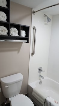 Room, 1 Queen Bed, Non Smoking (Efficiency)