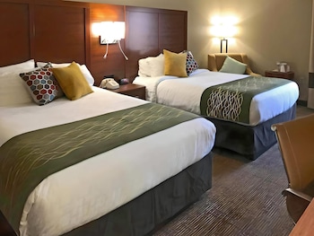 Standard Room, 2 Queen Beds, Non Smoking