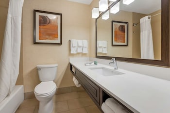 Suite, 2 Queen Beds, Non Smoking, Refrigerator & Microwave (with Sofabed)