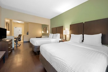 Suite, 2 Queen Beds, Non Smoking, Refrigerator & Microwave (with Sofabed)