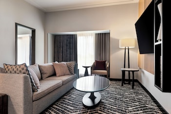 Suite, 1 Bedroom, Balcony