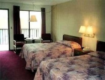 Room, 2 Queen Beds