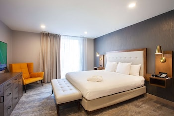 Suite, Multiple Beds, Non Smoking, Jetted Tub (Living Room;with Sofabed)