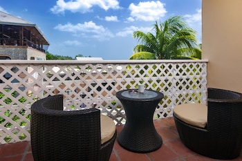 Standard Room, 1 King Bed, Garden View