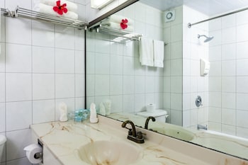 Standard Room, 2 Double Beds, Ocean View