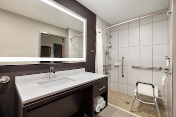 Standard Room, 1 King Bed, Mobility Accessible, Non Smoking (Communications)