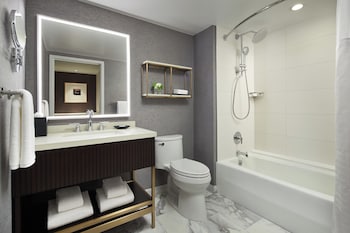Room, 2 Double Beds, Accessible, Bathtub