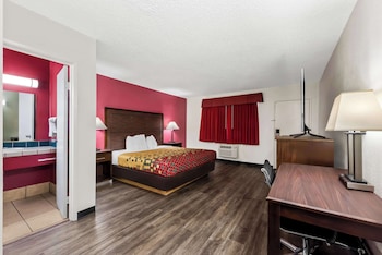 Deluxe Room, 1 King Bed, Non Smoking