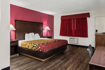 Deluxe Room, 1 King Bed, Non Smoking