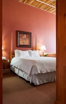 Studio, 1 Queen Bed, Non Smoking