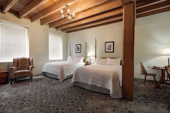 Room, 2 Queen Beds, Non Smoking