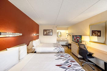Standard Room, 2 Double Beds (Smoke Free)