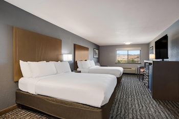 Room, 2 Queen Beds, Accessible, Non Smoking (Roll-in Shower)