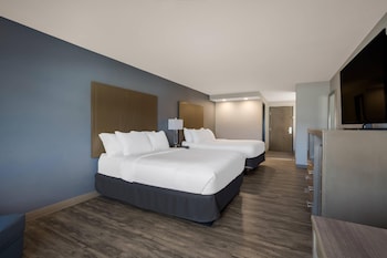 Suite, Multiple Beds, Non Smoking