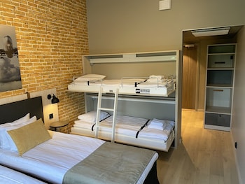 Family Room (Economy)