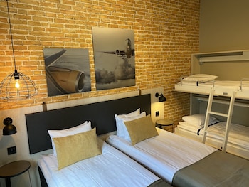 Family Room (Economy)