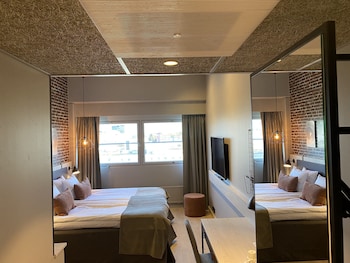 Business Double Room, 1 Queen Bed