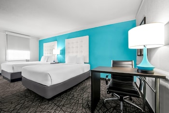 Room, 2 Double Beds, Smoking
