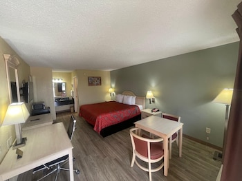 Standard Room, 1 King Bed, Non Smoking