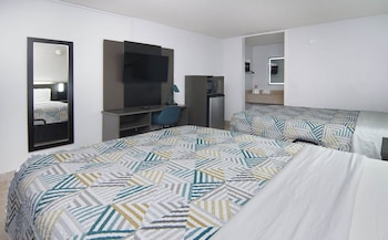 Standard Room, 2 Queen Beds, Non Smoking, Refrigerator & Microwave