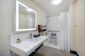 Standard Room, 2 Queen Beds, Accessible, Refrigerator