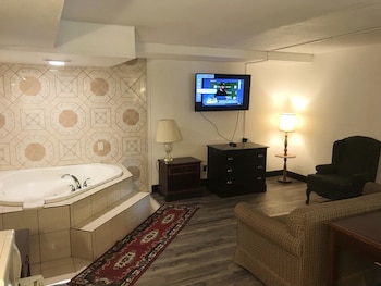 Suite, 1 King Bed, Non Smoking