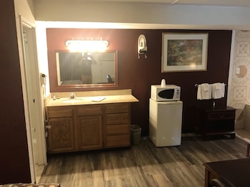 Suite, 1 King Bed, Non Smoking