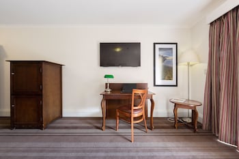 Superior Room, 1 King Bed
