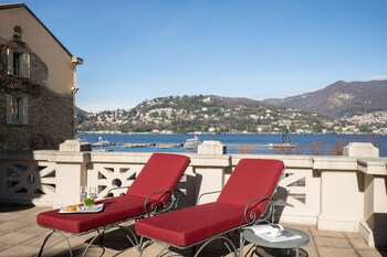 Suite, Terrace, Lake View (Terrace Suite)