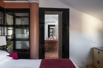 Cavour Suite