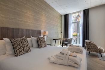 Premium Room, City View