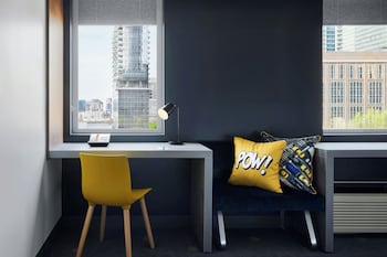 Room, 1 King Bed, City View