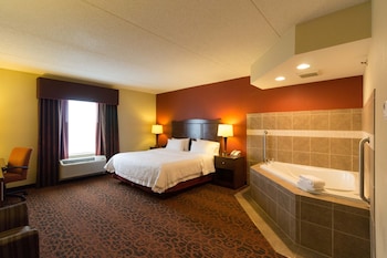 Room, 1 King Bed, Non Smoking, Jetted Tub