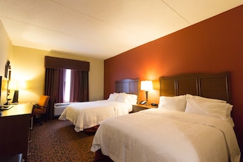 Room, 2 Queen Beds, Accessible, Bathtub