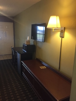 Standard Room, 2 Queen Beds, Non Smoking