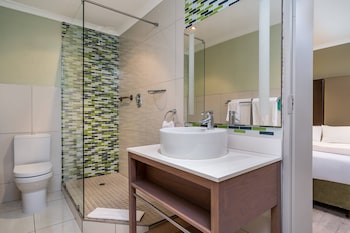 Room, 1 Queen Bed, River View (River View)