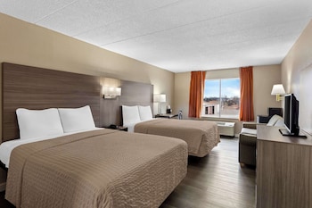 Standard Room, 2 Queen Beds, Non Smoking